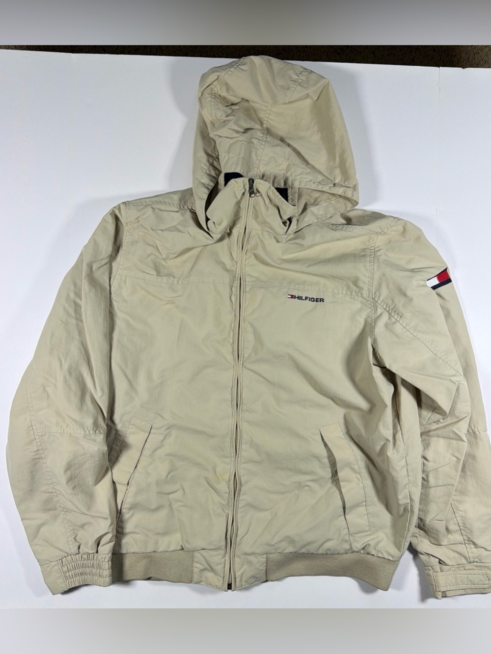 Tommy Hilfiger Men’s Beige Hooded Windbreaker Jacket Medium